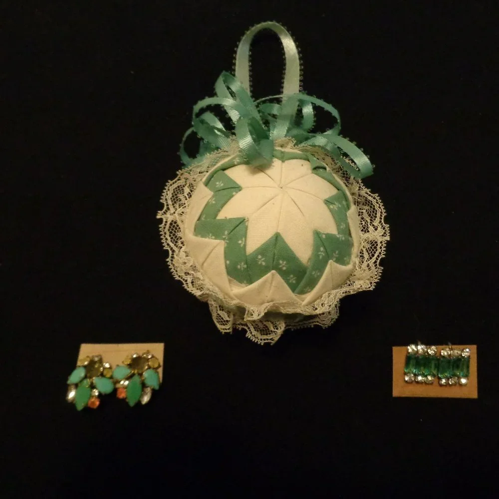 COUNTRY GIRL FANCY GIRL CHRISTMAS SHINE VINTAGE ORNAMENT & EARINGS LOT